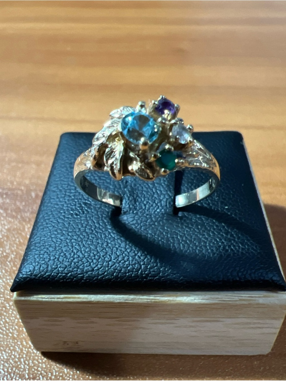 14k Yellow Gold Amethysts Blue Topaz Emerald Diamond Leaf Cluster Ring Sz 7